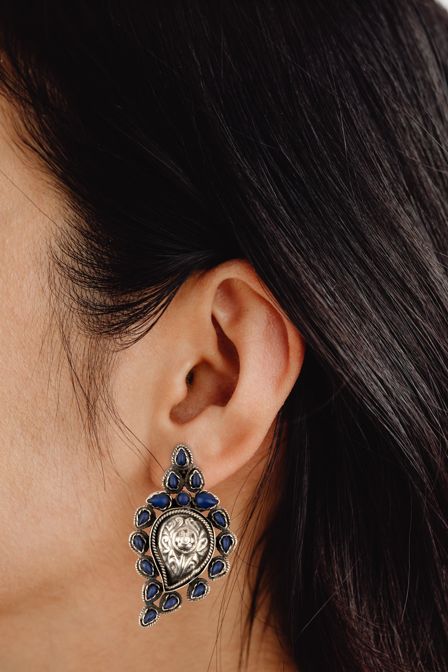 925 Sterling Silver Chitai Earrings with Blue Lapis