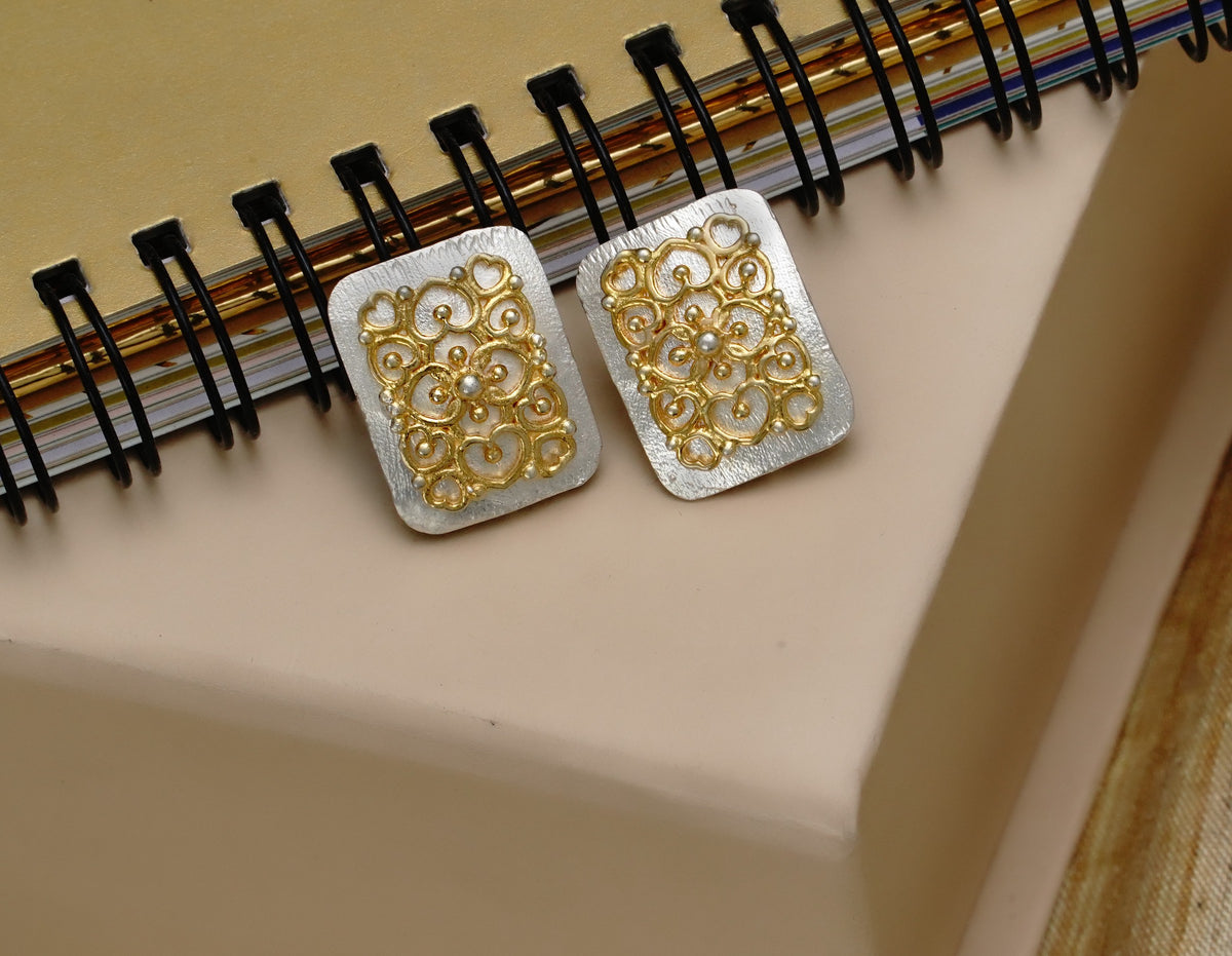 925 Silver Two Tone Earrings with Pearls and Kundan view 1