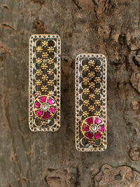 925 Sterling Silver Two Tone Rawa Earrings with Kundan Motif view 2