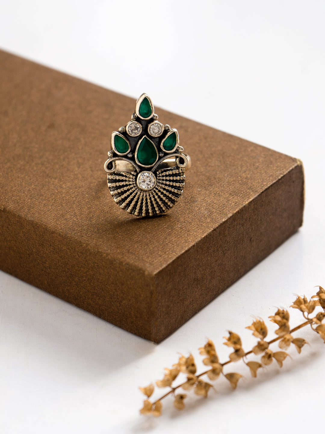 Green Onyx and Kundan Intricate Adjustable Ring view 2