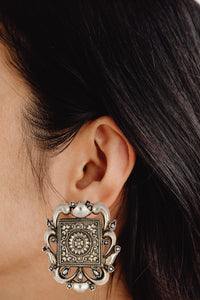 925 Sterling Silver Chitai Studs view 3