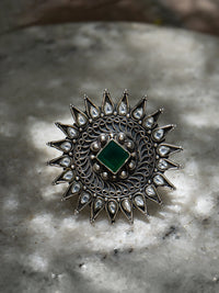 Star Silver Ring with Kundan and Green Onyx view 1