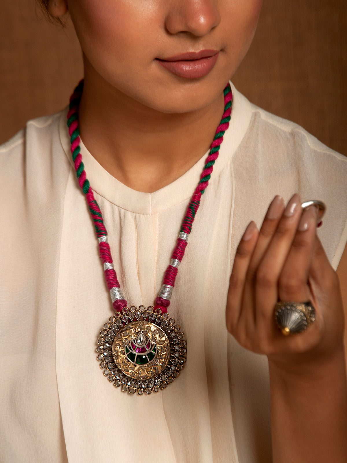 Silver Kundan Two Tone Necklace with Chitai view 2