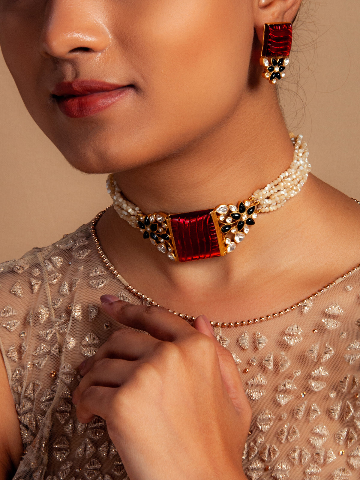 Svarnam Moissanite Red Carved Stone Choker view 4