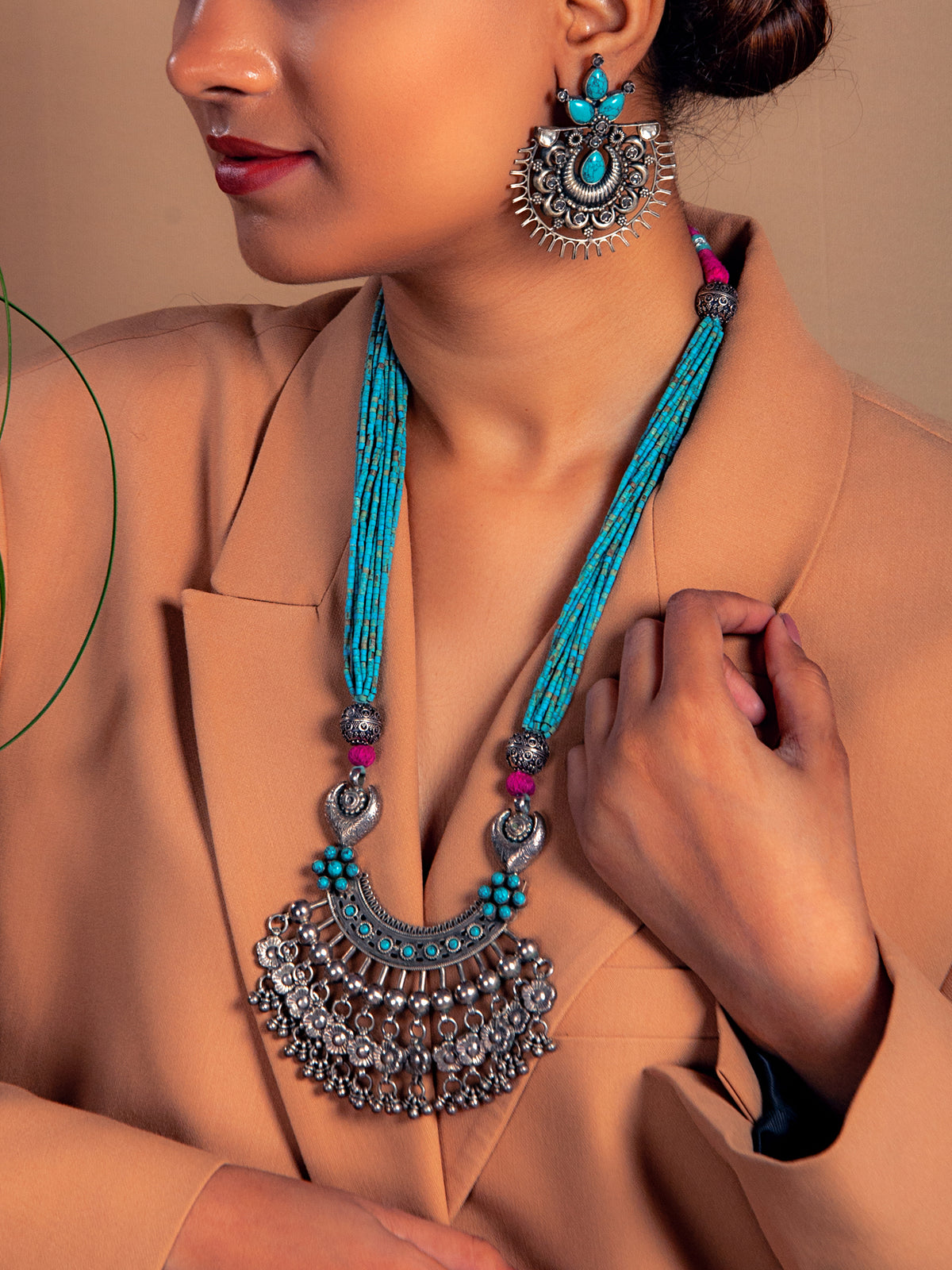 Silver Turquoise Beaded Necklace view 2